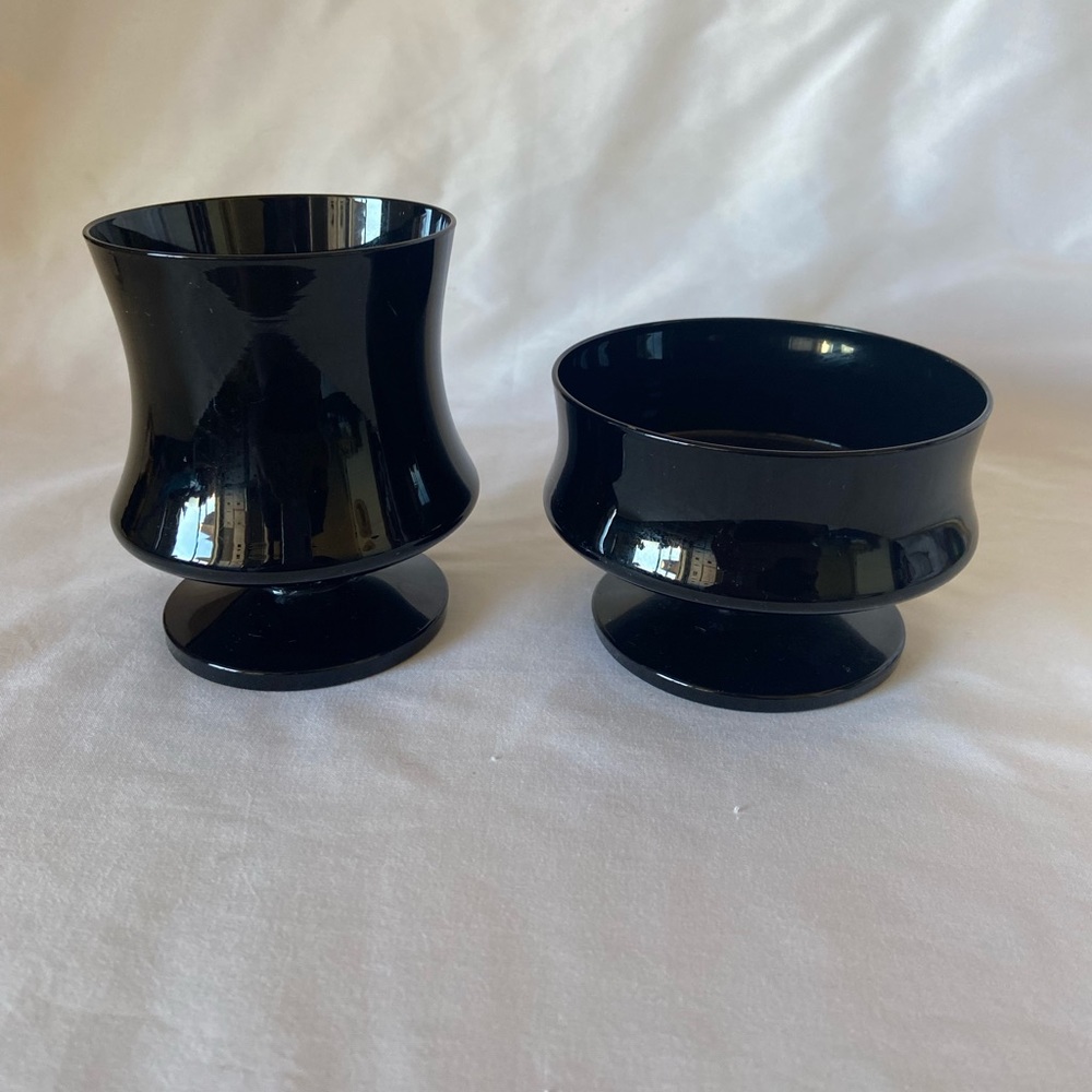 (2) Morgantown MCM black glassware